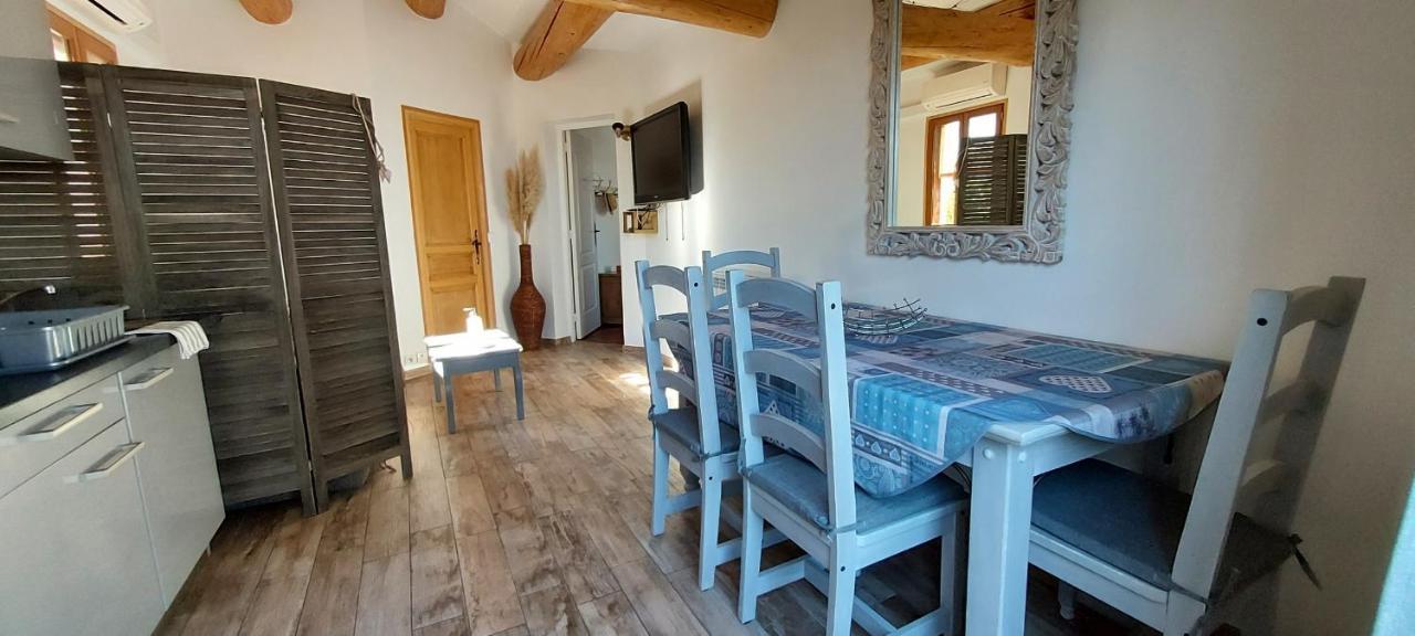 Appartamento Mas De Plisset Saint-Gilles  Esterno foto