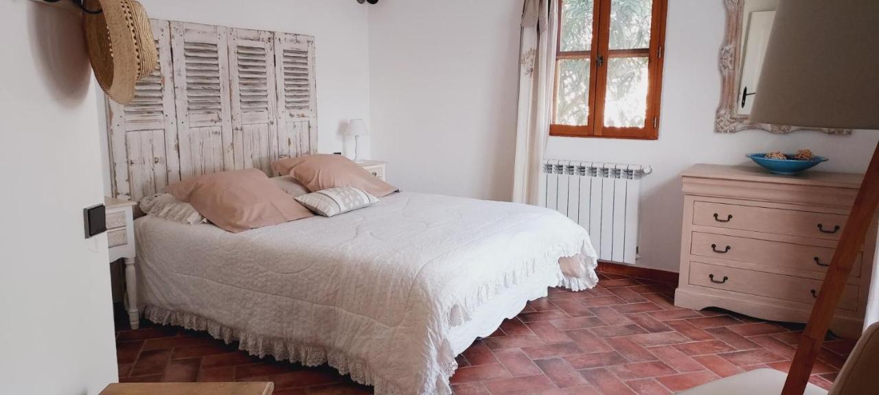 Appartamento Mas De Plisset Saint-Gilles  Esterno foto